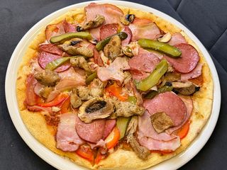 Піца Фірмова (500 грамг)