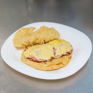 Svinjski vrat topljeni sir