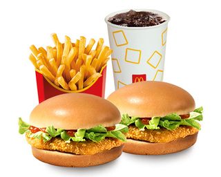 Dva Chickenburgera pikant obrok