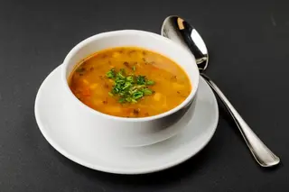 sopa de pollo