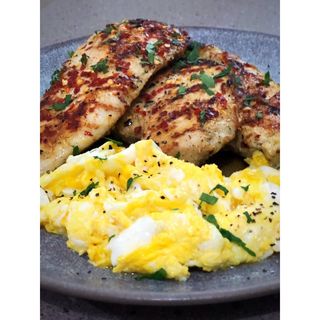 CHICKEN FILET AND EGG