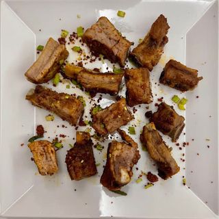 66. Costillas Asadas Con Sal Y Pimienta (12 Uds.)