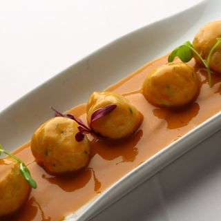 Albóndigas de Merluza en Salsa Americana (4 RACIONES)