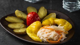 მწნილის ასორტი