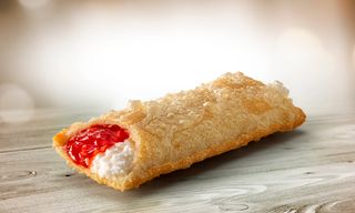 ტყის კენკრა კრემ ყველის ღვეზელი