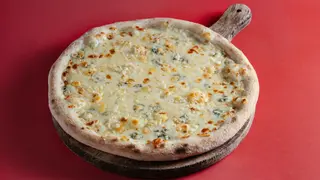 Pizza Quattro Formaggi Amore 30 cm