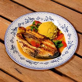 Saramură de crap cu mămăligă