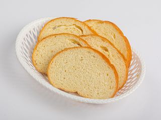Хлеб белый (100 г)