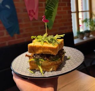 Chlebek Hawajski Łosoś Wędzony