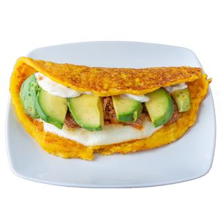 1 Cachapa Con Pollo Guisado + 1 Bebida