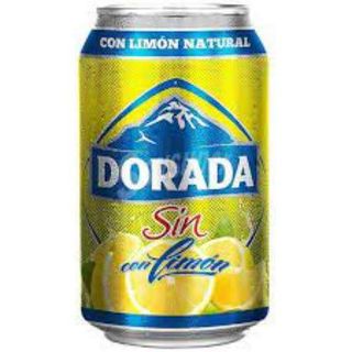 Cerveza dorada sin limón