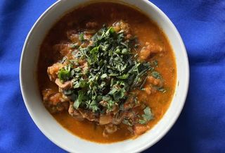 ორაგული პომიდორში