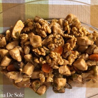 78. Pollo Con Nueces