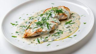 Piept de pui cu sos gorgonzola