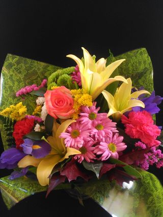  Ramo S De Flores Variadas + Alguna Rosa . Flores Según Disponibilidad