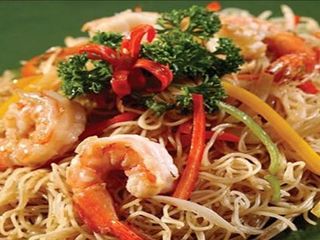 Fideos Fritos con Gambas