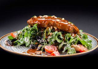 Svinjski file u porto sosu sa mladim krompirićima 250 gr