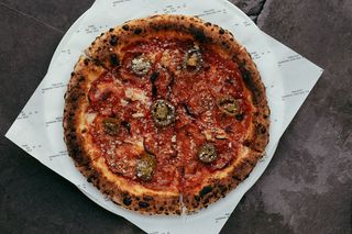 Піца пепероні (500g)