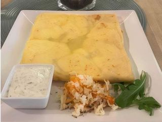 4D. Z polędwiczką wieprzową, suszonymi pomidorami, fetą + ser