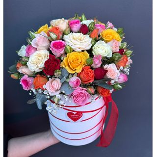  კომპოზიცია - 16 "Colorful"ფერადი ვარდების მიქსი