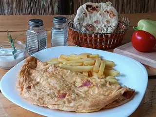 Omlet sa šunkaricom 