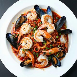 Misto di mare piccante alla coreana