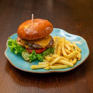 SMASH BURGER + FRYTKI