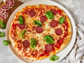 Pizza Salami  Ø 32cm