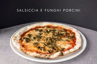 Pizza Salsiccia e funghi porcini