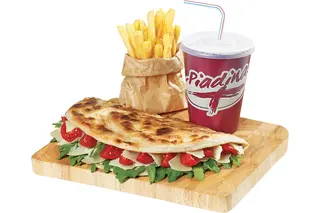 Menu piadina con patatine e bibita