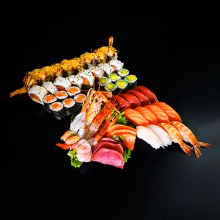 416. Combo Sashimi Mixto (53 Uds.)