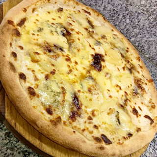 PERA Y GORGONZOLA