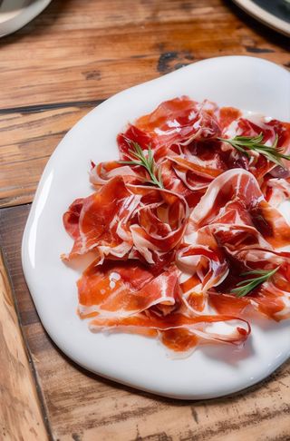 Tapa De Tabla De Jamón Ibérico