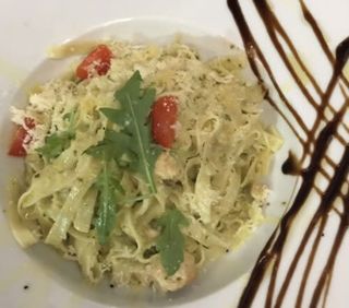 Tagliatelle sa piletinom u pesto sosu
