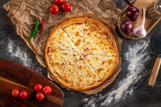 Пицца сырная  (730 гр, 33 см)