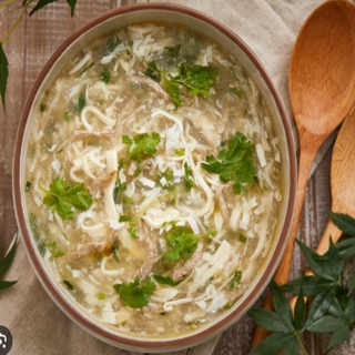 Zuppa di manzo con coriandolo