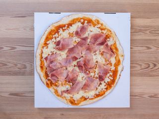 Pizza prosciutto (30 cm.)