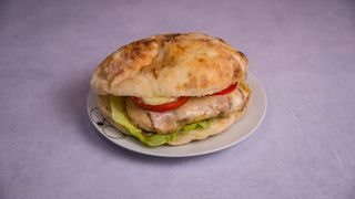 Punjeni pileći file 200g