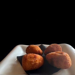 Croquetas De Setas (Media Ración)