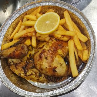 Medio Pollo A L'Ast Con Patatas