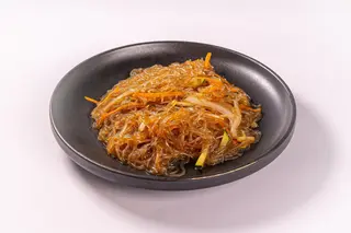 Spaghetti di soia con verdure