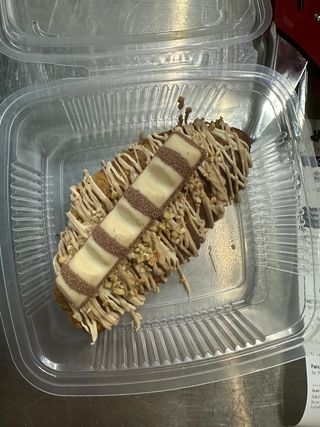 Croissant speciale Bueno white