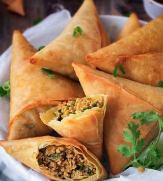 Samosa (3 Uds.)
