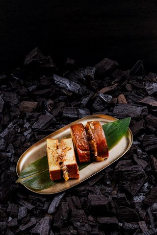 Katsu-sando cu ciuperci în sos cremos de trufe
