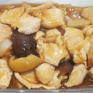 55-Pollo Con Bambú Y Setas Chinas