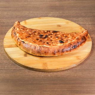 საქონლის ხორცის კალცონე