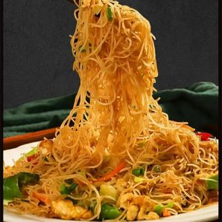 Fideos fritos Gamba 虾炒粉干