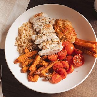 Bowl de pollo al romero