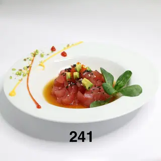 241. Tartare maguro