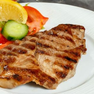 Свинска вратна пържола (350г)